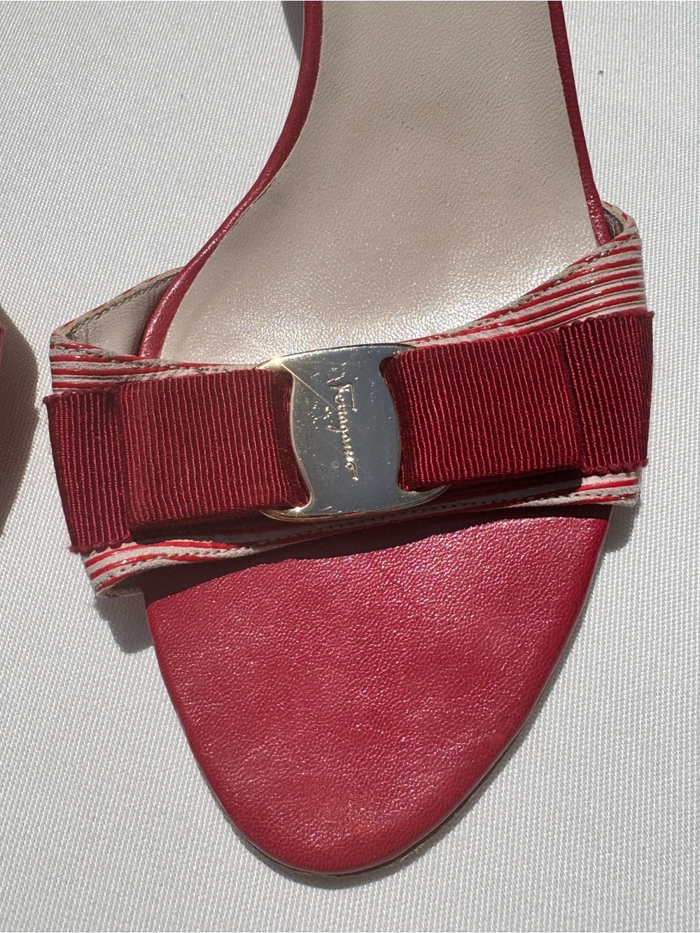 Salvatore Ferragamo Vara Bow Red Kitten Heel Sandals - Size 37 - Picture 6 of 11